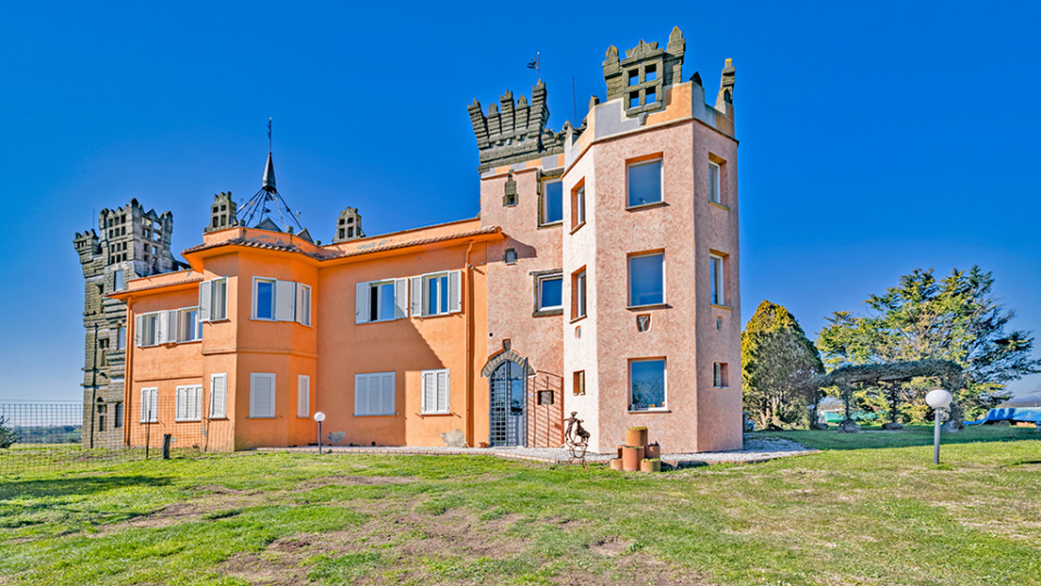 besonderes ferienhaus am lago di bolsena latium