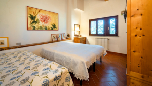 ferienhaus poderino leccio cinigiano toskana schlafzimmer