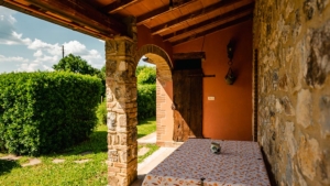 ferienhaus cipresso im landesinneren gemeinschaftspool ueberdachte terrasse