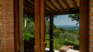 ferienhaus giulia sorano alleinlage mit aussicht terassentuer