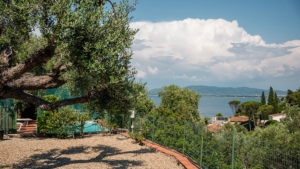 ferienhaus lacantoniera portosantostefano traumurlaub am meer aussenbereich mit hafenblick