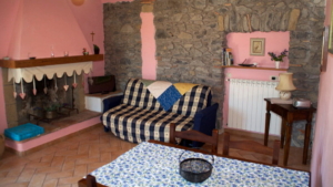 Ferienwohnung Cantinaccia Rosa Wohnbereich