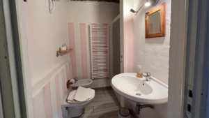 luna di quarazzana ferienhaus badezimmer mit bidet