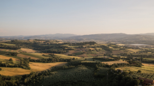 traumhafte landschaft in umbrien