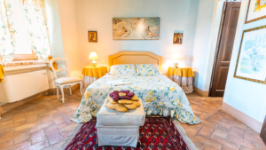 villa il moraiolo umbrien bad schlafzimmer